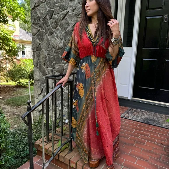 Beautiful Silk Blend One of a Kind Print Maxi Flowy Dress