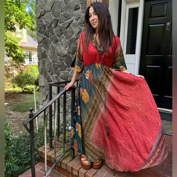 Beautiful Silk Blend One of a Kind Print Maxi Flowy Dress