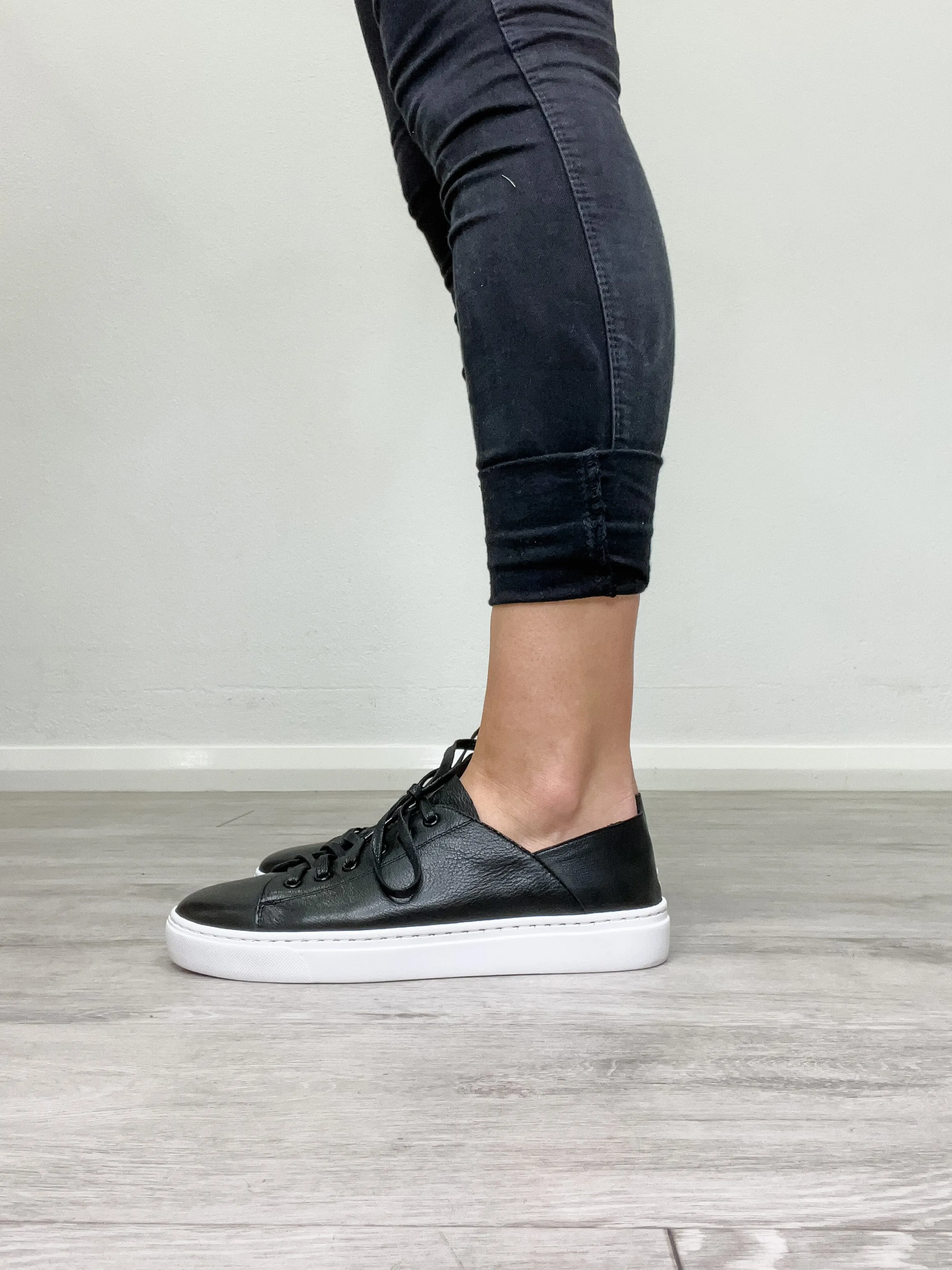 Mollini Oskher Black