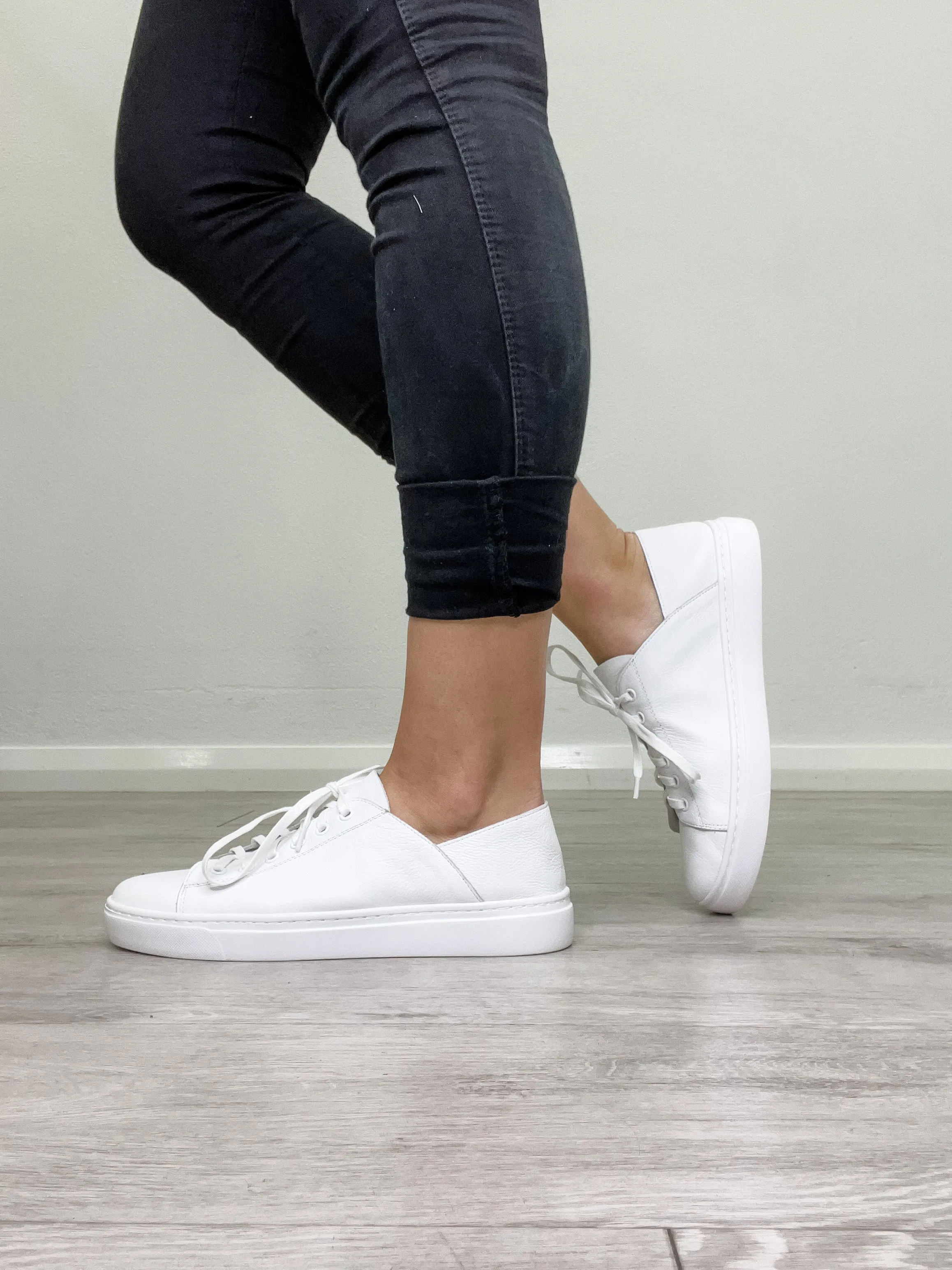 Mollini Oskher White