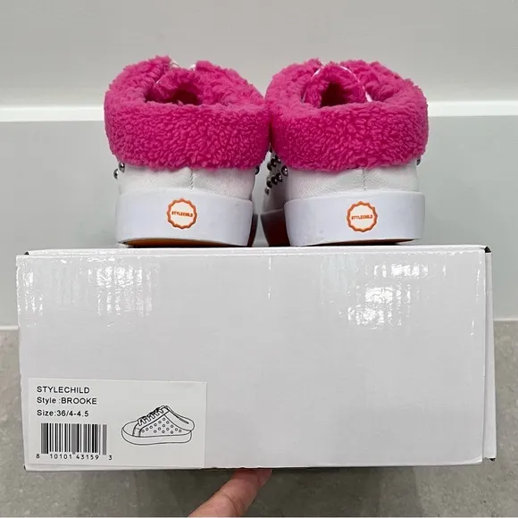 NIB STYLECHILD Brooke sneakers