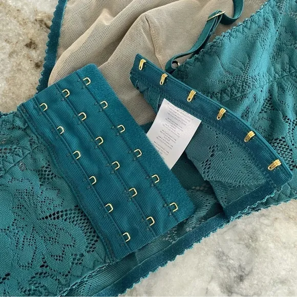 NWT Underprotection Ruby Bralette in Teal size XL