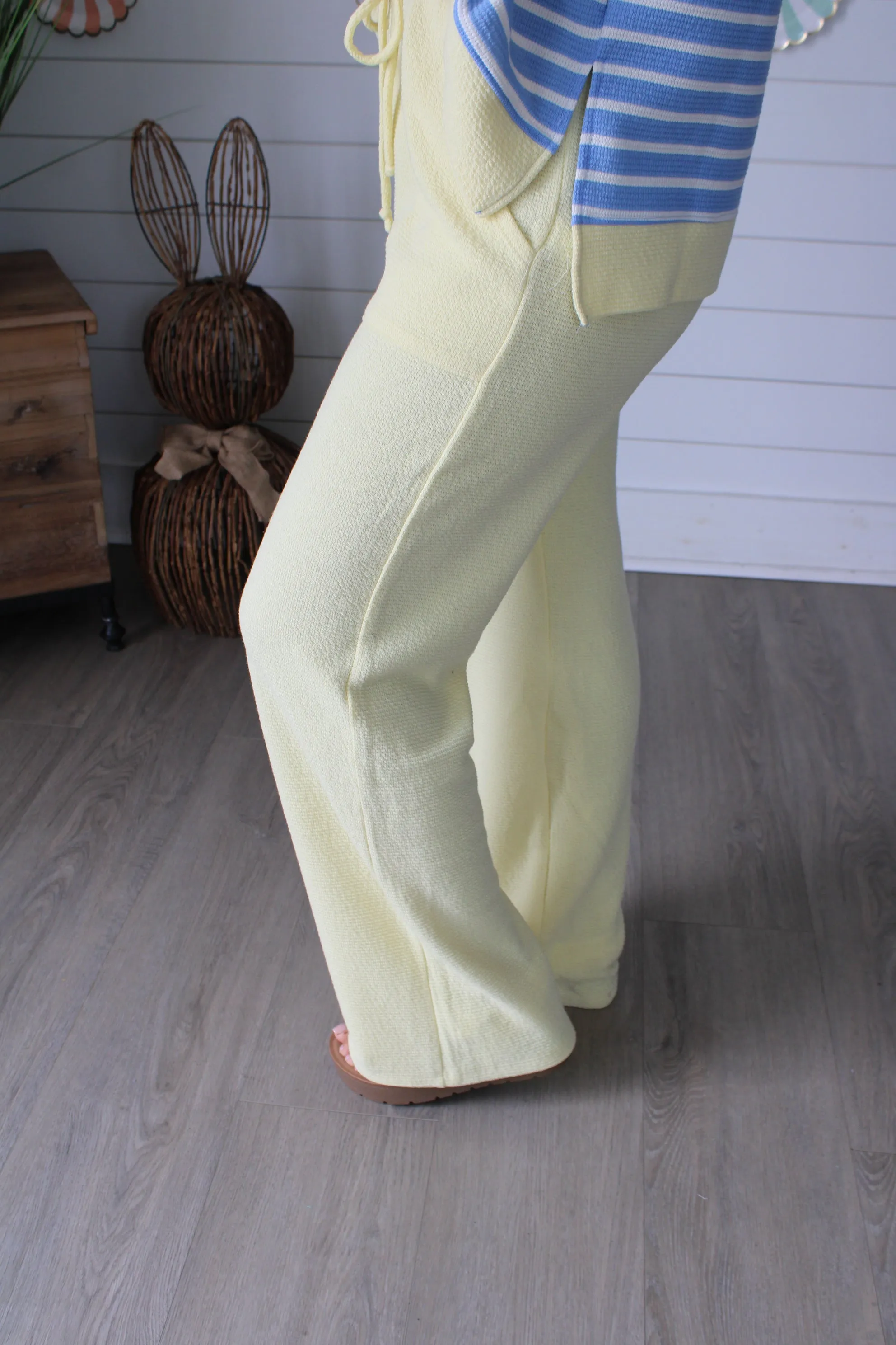 Sweet Sunrise Patch Pocket Pants • Pale Yellow