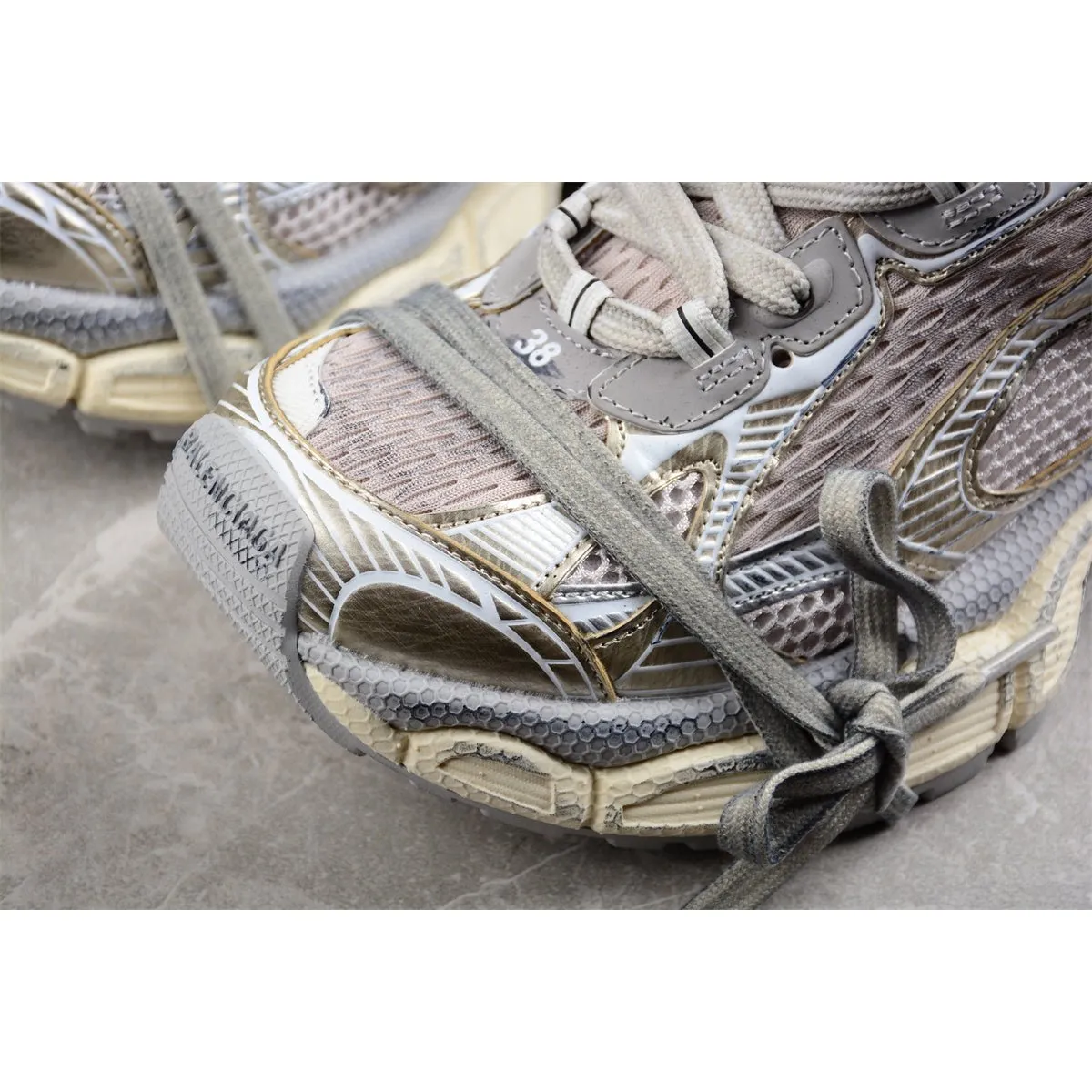 x BALENCIAGA 3XL CHAMPAGNE GOLD Free international delivery MULE Discounted rates